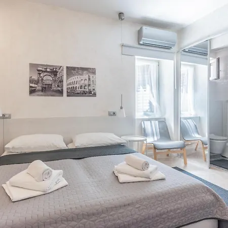 L&b Old Town 3* Πούλα