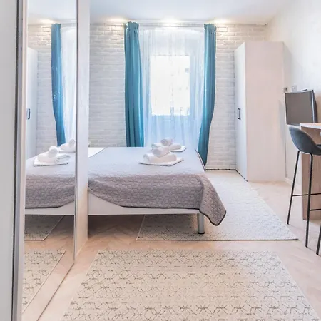 L&b Old Town Guest house 3*