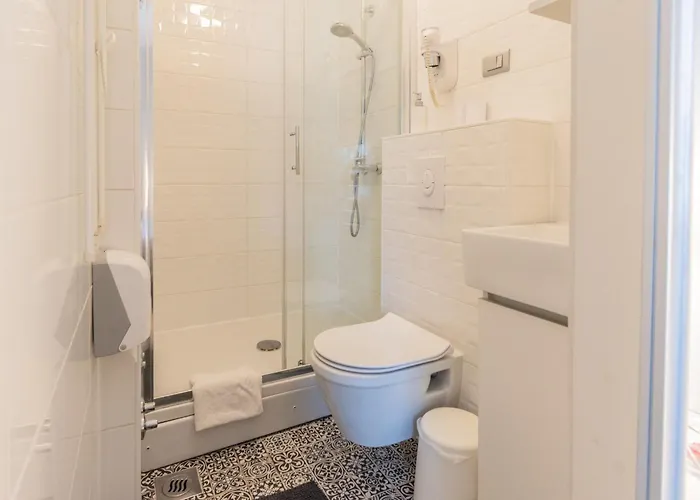 L&b Old Town Guest house