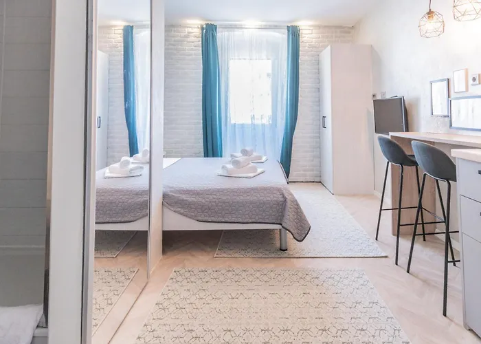 L&b Old Town Guest house 3*