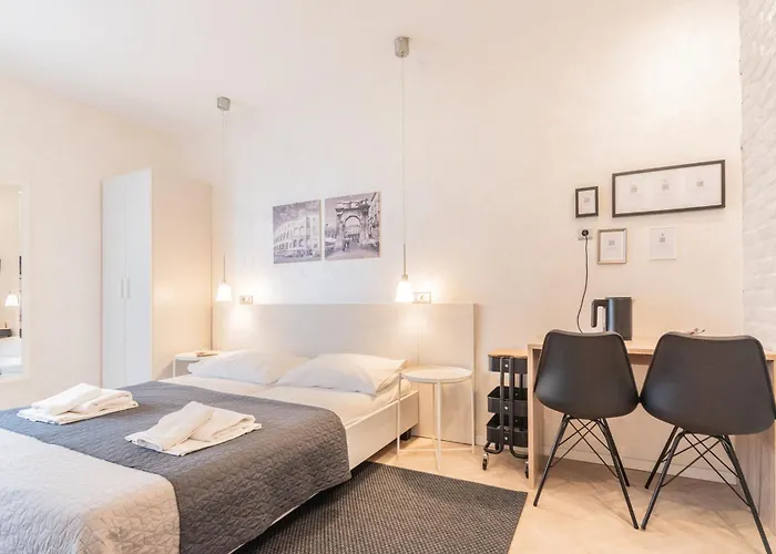 L&b Old Town 3* 普拉